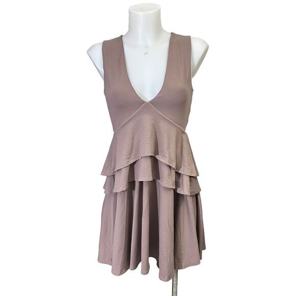 SUSANA MONACO Beige Tiered Ruffle Fit & Flare Short Dress, V neck size small NEW - Picture 1 of 8